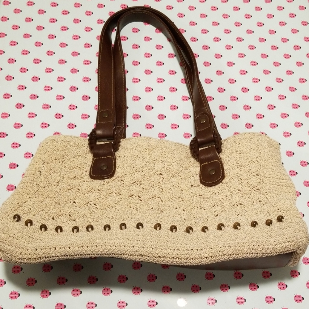 Crochet looking, beaded handbag, EUC